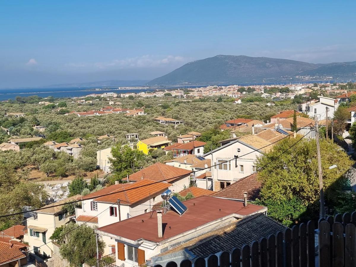 Labros Sea View Apartment Frinion Bagian luar foto